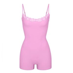 SKIMS Fits Everybody Lace Onesie Petal Size L